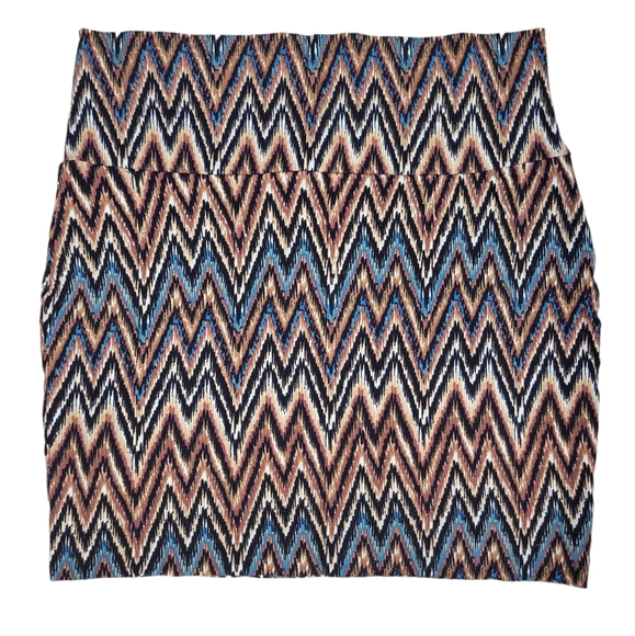 Skirt and blouse set - Picture 6 of 8